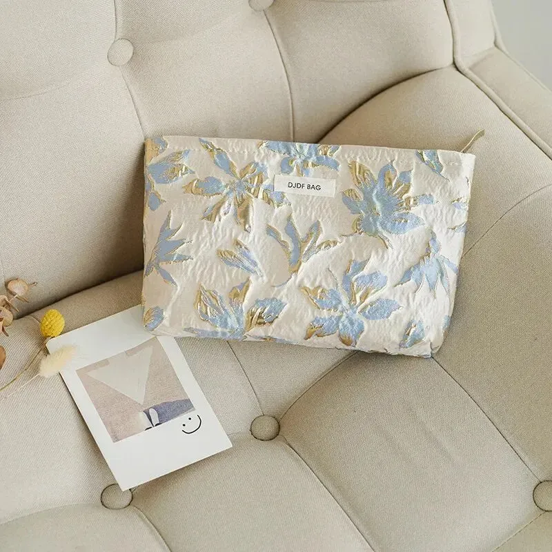 Women's Makeup Bag Blue Floral Large Capacity Makeup Bag Portable Canvas Clutch Bag